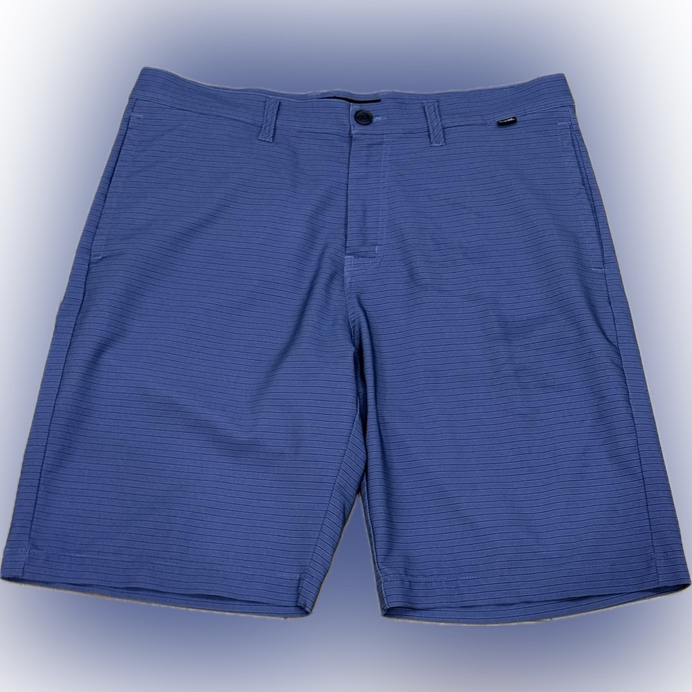 TravisMathew Men’s Golf Shorts Size 34 Blue Performance Stretch 10” Inseam